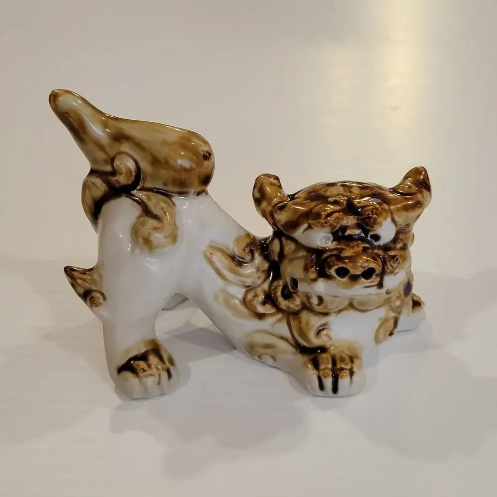 Vintage Unique Chinese Asian Foo Dogs-Fu Figurine